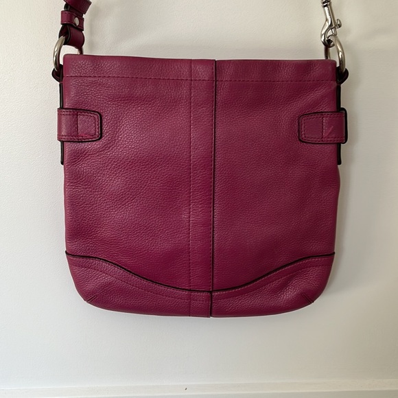 Coach purse - Picture 3 of 8